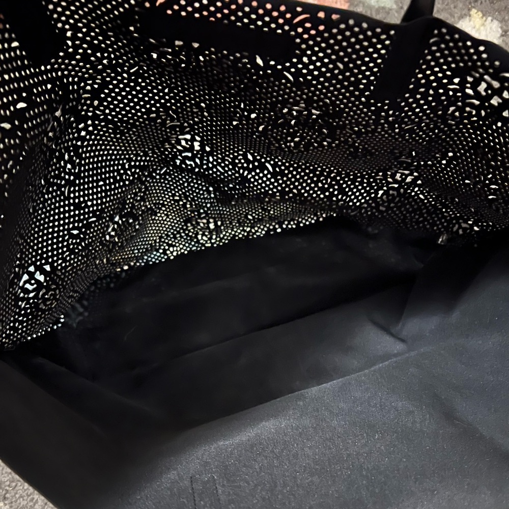 Black Victoria Secrets Bag - Picture 3 of 3